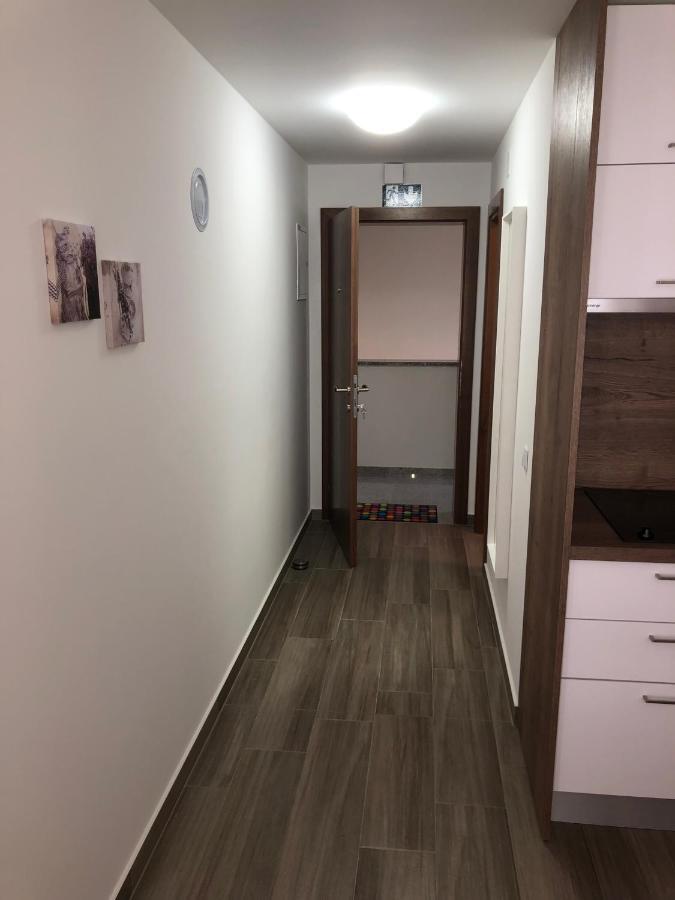 Apartmani Gavran Sukošan Екстериор снимка