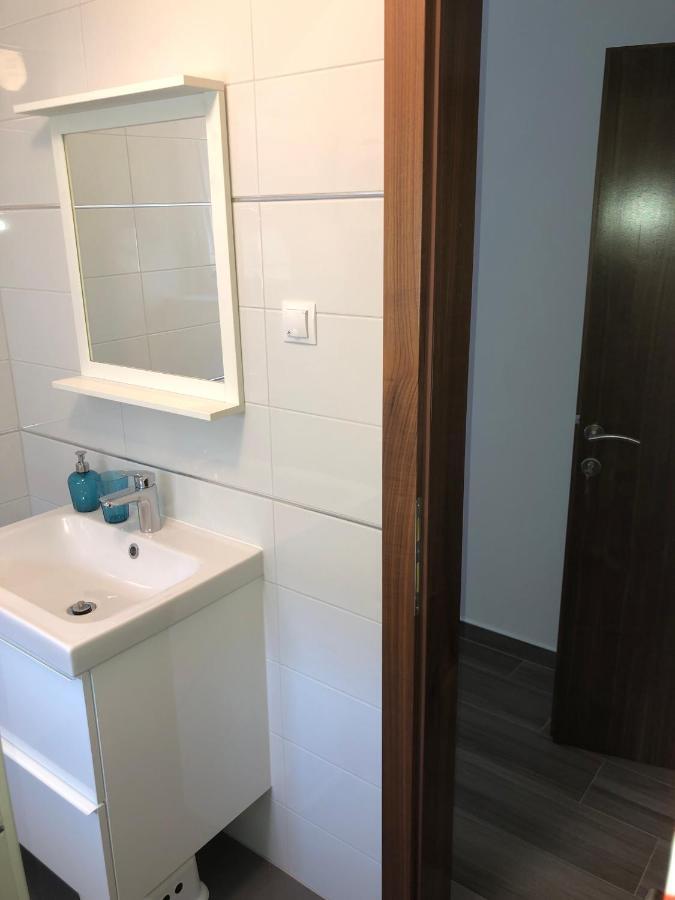 Apartmani Gavran Sukošan Екстериор снимка